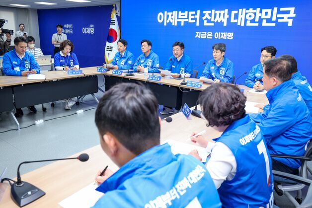 대선 막판 '리박스쿨 의혹'…"댓글 내란"vs"공작 냄새"(종합)