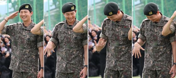 [뉴스1 ★]'완벽한 리더의 떨리는 순간' RM…긴장 속 인간미