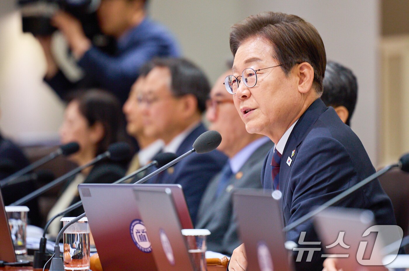 본문 이미지 - 이재명 대통령이 지난 10일 서울 용산구 대통령실 청사에서 열린 국무회의에서 모두발언을 하고 있다. &#40;대통령실 제공. 재판매 및 DB 금지&#41; 2025.6.10/뉴스1 ⓒ News1 허경 기자