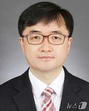 (서울=뉴스1) 박지혜 기자 = 이재명 대통령이 10일 기획재정부 2차관에 임기근 조달청장을 임명했다.  (대통령실 제공. 재판매 및 DB 금지)  2025.6.10/뉴스1