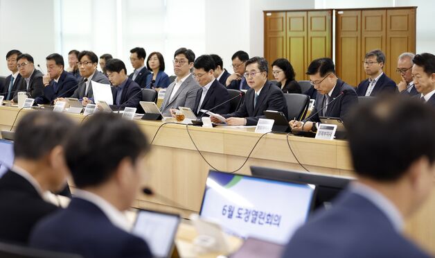 김동연 "새정부 출범은 도정에 기회…'퍼스트 펭귄 전략' 필요"