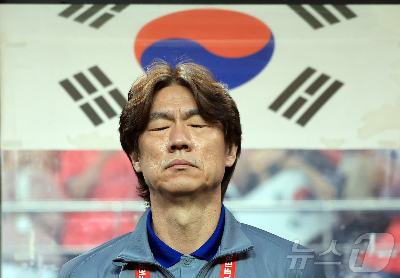 (서울=뉴스1) 김진환 기자 = 10일 오후 서울 마포구 상암동 서울월드컵경기장에서 열린 2026 국제축구연맹(FIFA) 북중미 월드컵 아시아 3차 예선 B조 10차전 대한민국과 …