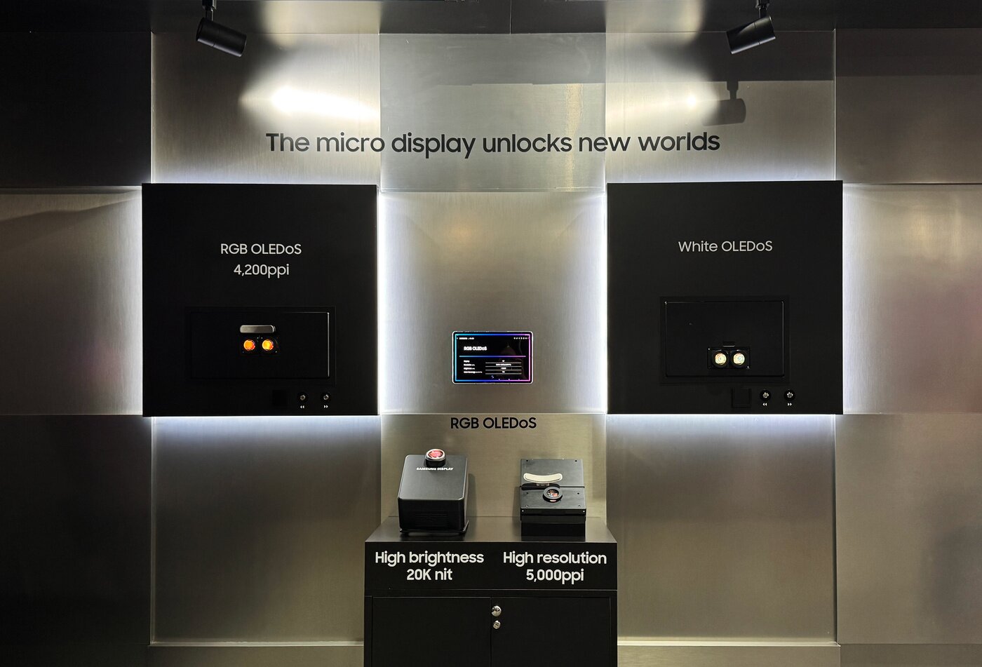 본문 이미지 - AWE USA 2025 삼성디스플레이 OLEDoS(삼성디스플레이 제공). ⓒ 뉴스1