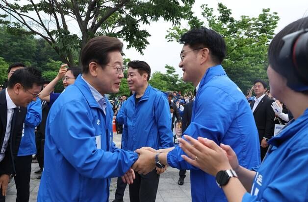 박용진 "우리 어머니가 '뭐 좋다고 그렇게 하냐' 할 만큼 열심히 선거운동"