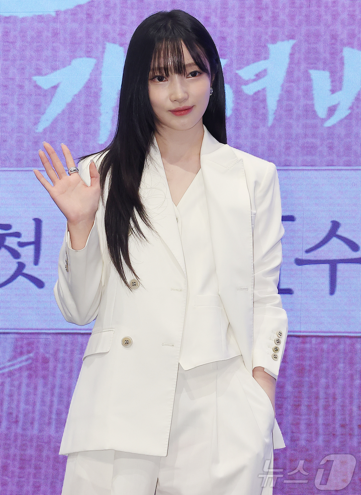 (서울=뉴스1) 김진환 기자 = 배우 지혜원이 11일 오후 서울 구로구 신도림동 더 세인트 그랜드볼룸에서 열린 KBS 2TV 새 수목드라마 '남주의 첫날밤을 가져버렸다' 제작발표회 …