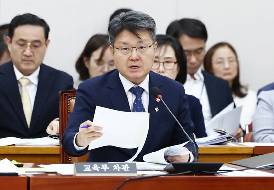 교육차관 "'리박스쿨' 늘봄 도입 학교 10곳, 문제 없는 것 확인"