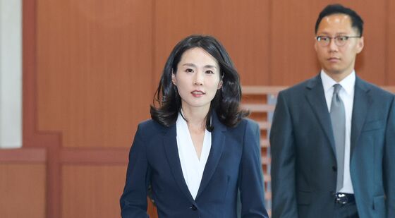 취임식 참석하는 김진아 외교부 2차관