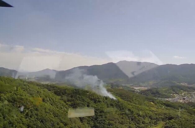 산청 산불, 헬기 투입 1시간 만에 진화 완료