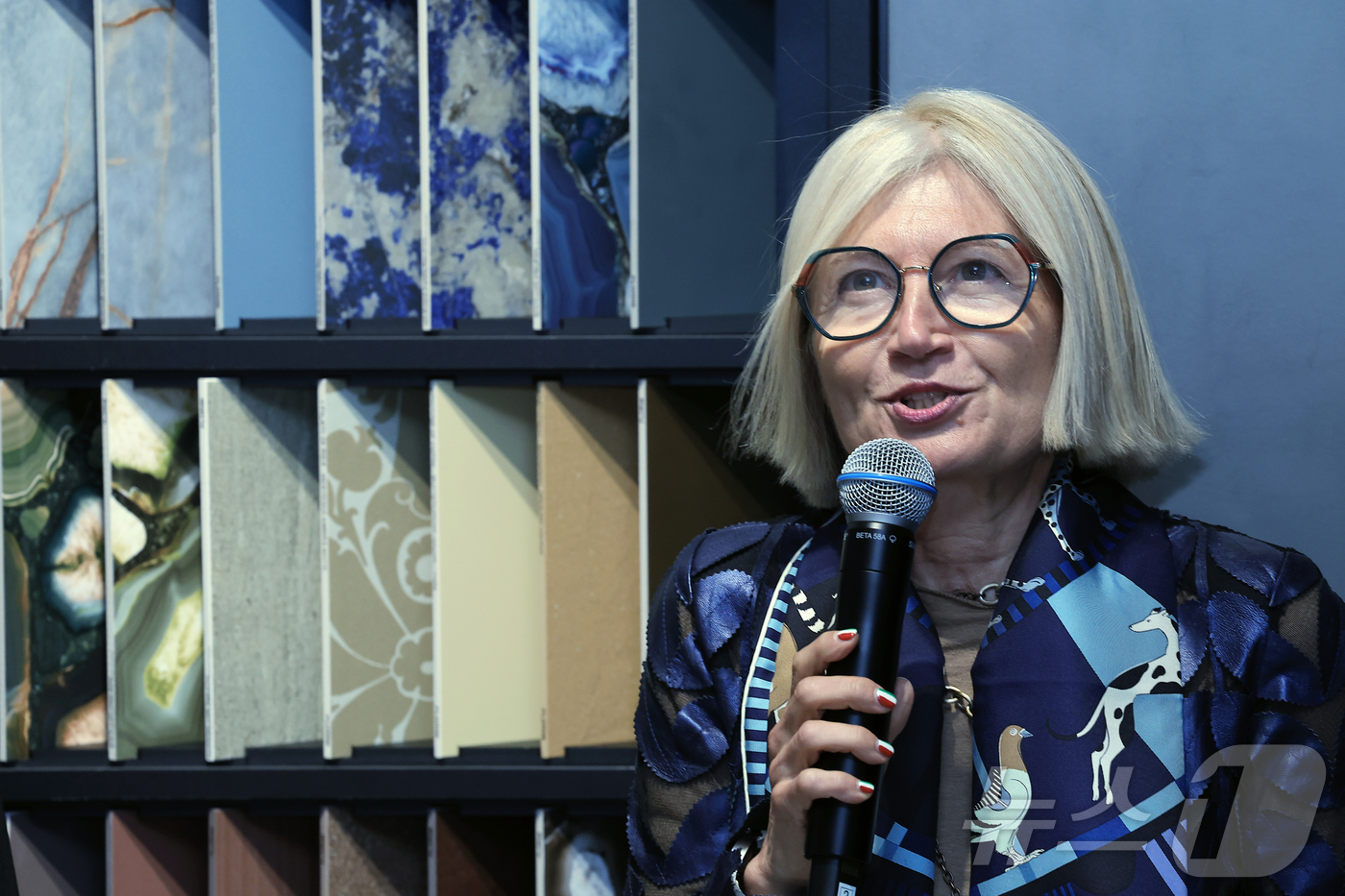 (서울=뉴스1) 박정호 기자 = 에밀리아 가토(Emilia Gatto) 주한 이탈리아 대사가 11일 오후 서울 강남구 학동로 플로림 서울 플래그십 스토어 오프닝 세리머니에서 스피치 …