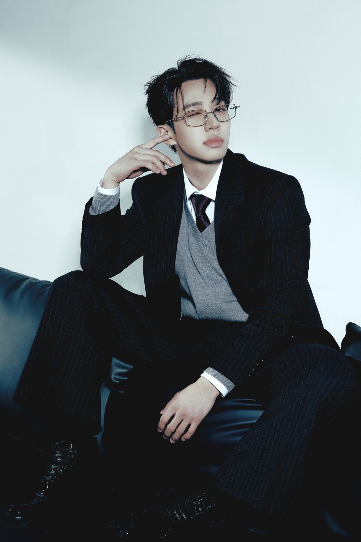 본문 이미지 - 이기광/어라운드어스