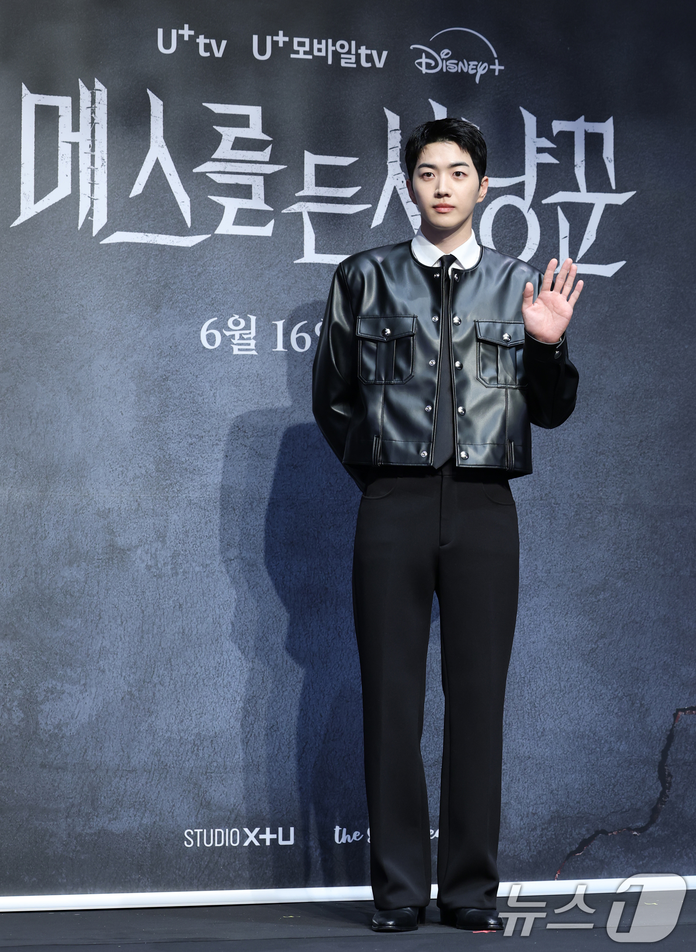 (서울=뉴스1) 권현진 기자 = 배우 강훈이 12일 서울 구로구 라마다서울신도림호텔에서 열린  STUDIO X+U 새 미드폼 드라마 '메스를 든 사냥꾼' 제작발표회에서 포즈를 취하 …