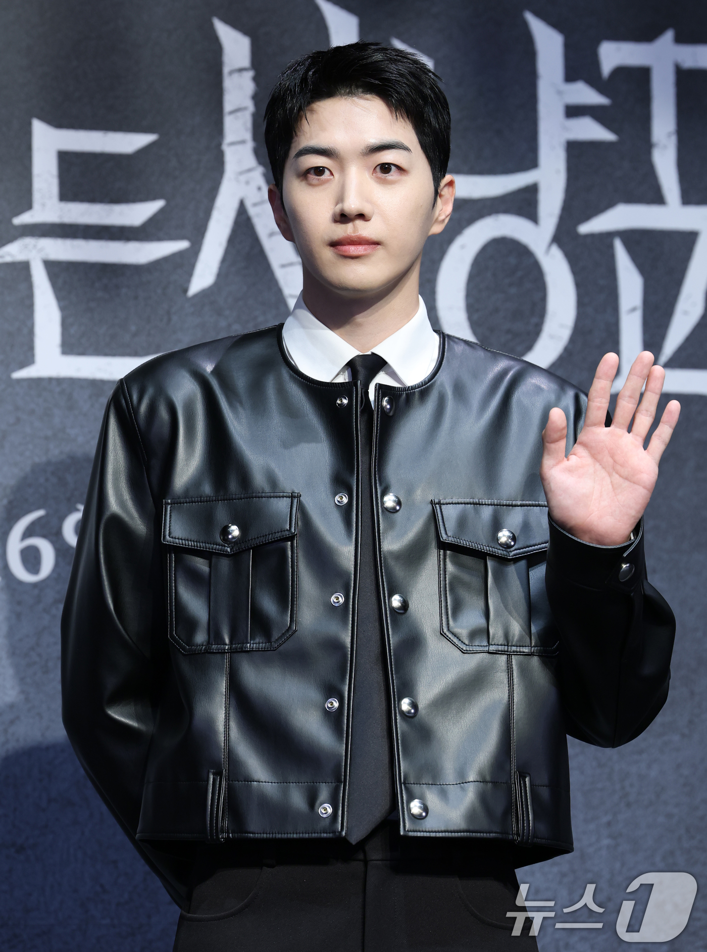 (서울=뉴스1) 권현진 기자 = 배우 강훈이 12일 서울 구로구 라마다서울신도림호텔에서 열린 STUDIO X+U 새 미드폼 드라마 '메스를 든 사냥꾼' 제작발표회에서 포즈를 취하 …