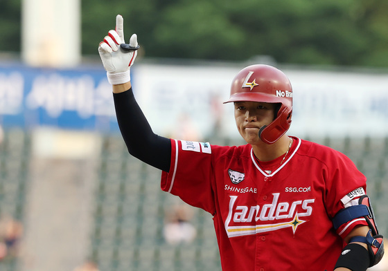 젊은 안방마님에 '백전노장' 뒷받침…SSG, '포수 왕국' 꿈꾼다