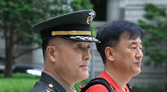 서울고법 도착한 박정훈 대령
