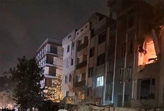 [포토] 이란 선제 타격에 테헤란 건물과 차량 파손