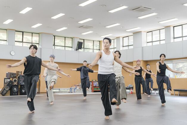 국립무용단 男 무용수 20명의 무대…'파이브 바이브', 25일 개막