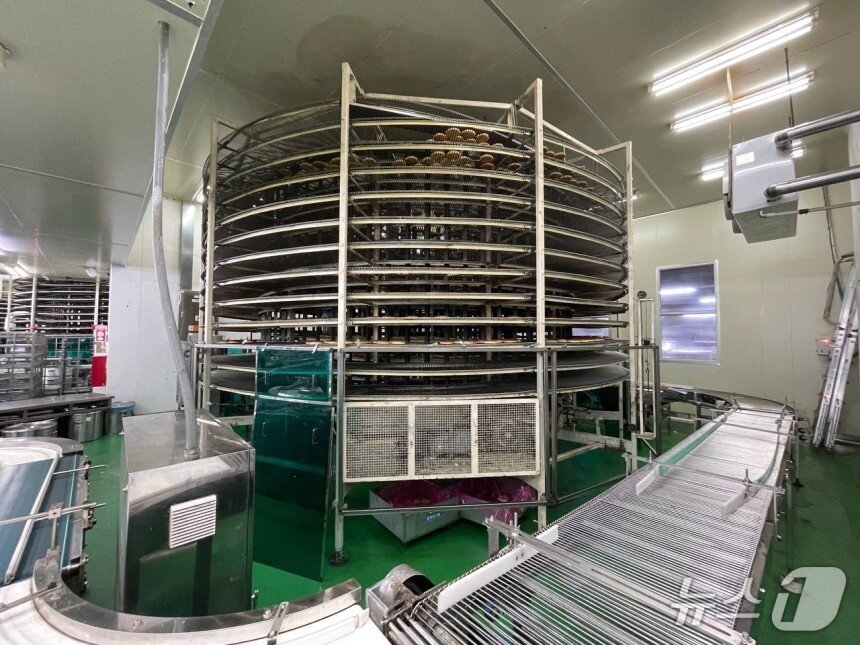 본문 이미지 - A 씨를 사망케 한 냉각 컨베이어 벨트. &#40;경기도소방재난본부 제공. 재판매 및 DB 금지&#41; 2025.5.19/뉴스1