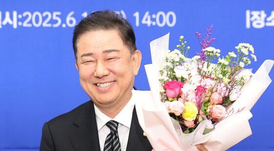 민주당 새 원내대표에 김병기 의원 선출