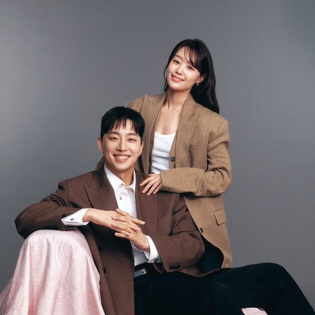 송지은, 휠체어 타지 않은 ♥박위와 프로필 촬영 "소중한 순간"