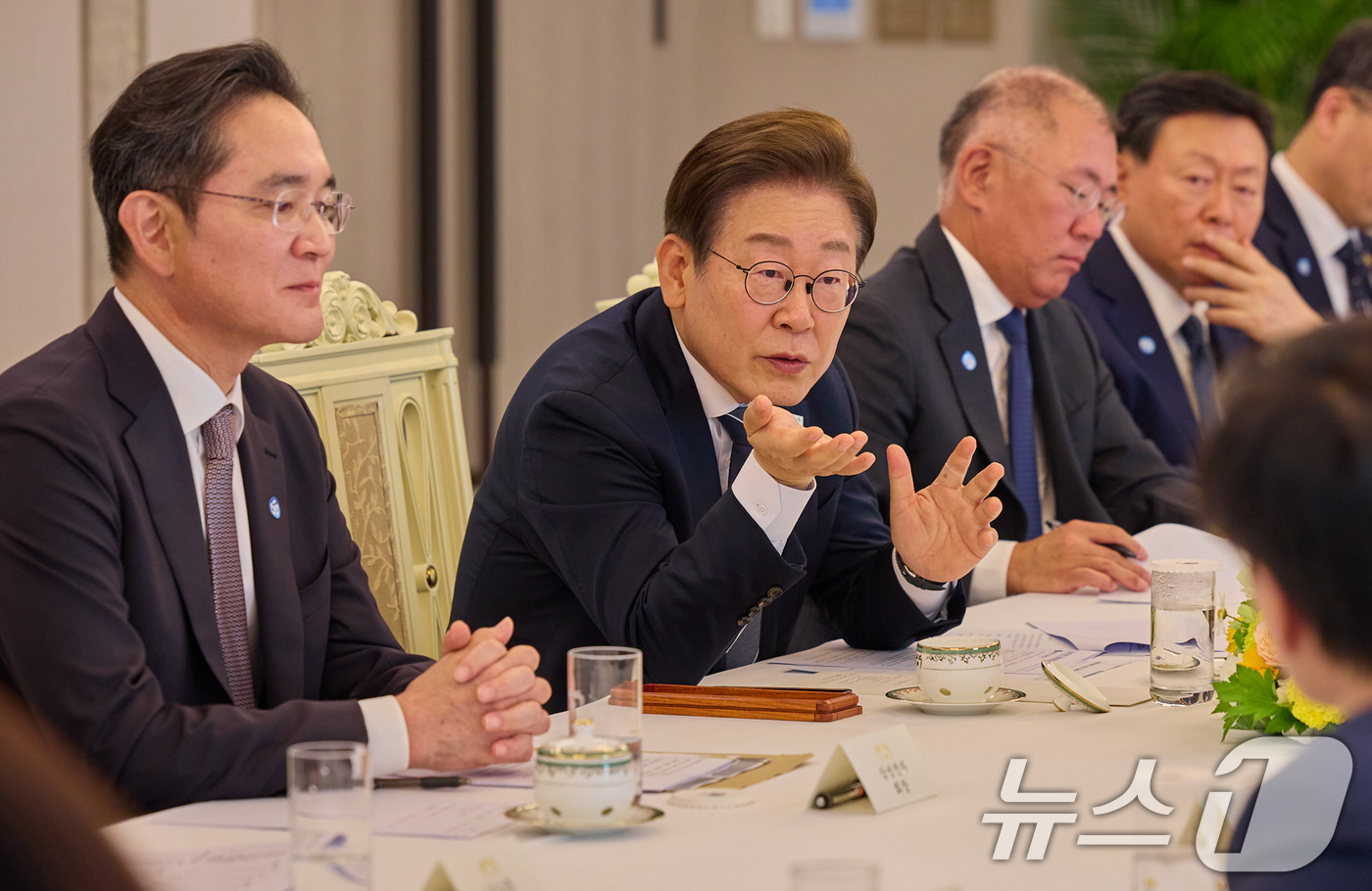 (서울=뉴스1) 허경 기자 = 이재명 대통령이 13일 서울 용산구 대통령실에서 열린 6경제단체와 기업인 간담회에서 발언하고 있다. (대통령실 제공. 재판매 및 DB 금지) 2025 …