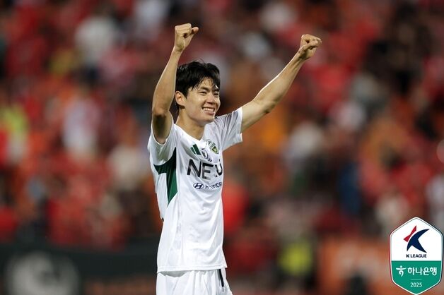 K리그1 선두 전북, 강원 3-0 완파…전진우 12호 골