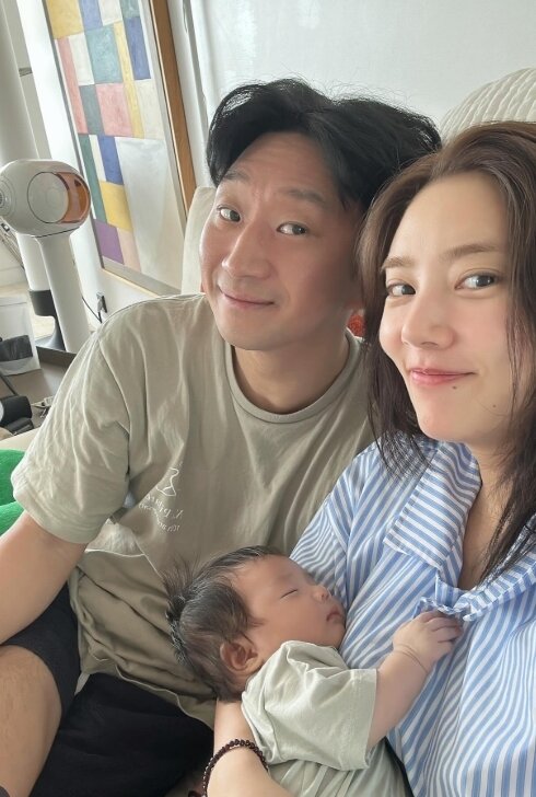 본문 이미지 - 가수 손담비 인스타그램