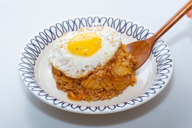 실수로 추가한 치즈, 손님이 '그냥 먹겠다'…차액 받은 내 잘못?