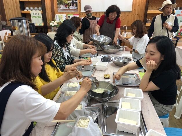 진안군 마을만들기지원센터, 교사 대상 '마을여행 팸투어' 진행