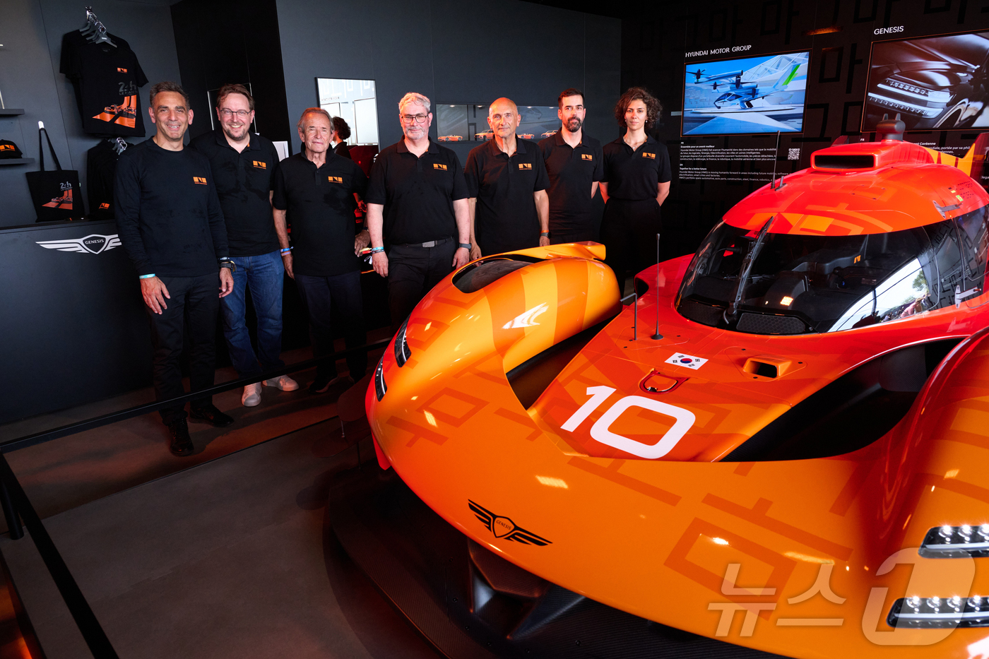 (서울=뉴스1) = 제네시스가 레이싱팀 ‘제네시스 마그마 레이싱(Genesis Magma Racing)’이 프랑스 르망 지역에서 지난 14~15일 열린 르망 24시의 ‘LMP2(L …