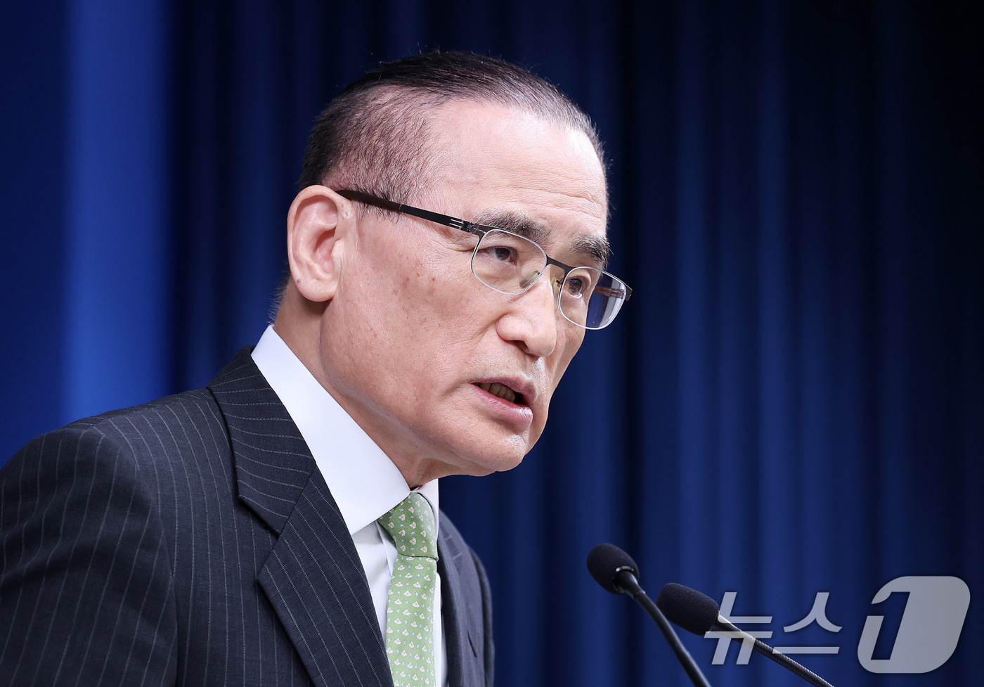 (서울=뉴스1) 박지혜 기자 = 위성락 국가안보실장이 15일 서울 용산구 대통령실 청사에서 G7 정상 외교 관련 브리핑을 하고 있다.이재명 대통령은 주요7개국(G7) 정상회의 참석 …