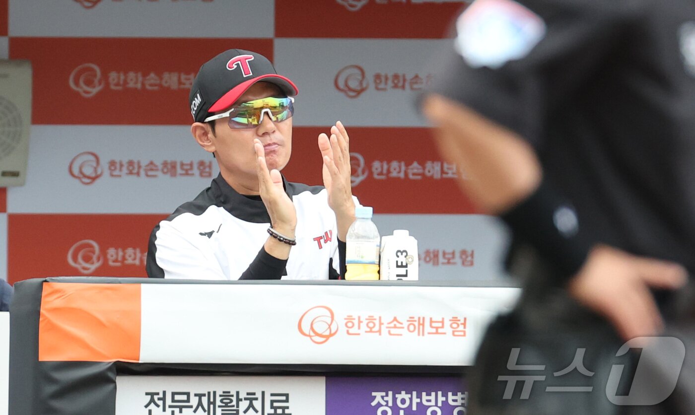 본문 이미지 - 염경엽 LG 트윈스 감독 2025.6.15/뉴스1 ⓒ News1 김기남 기자