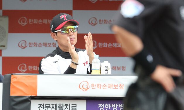 선두 뺏긴 LG 염경엽 감독 "야구는 흐름의 싸움…남은 경기 집중하겠다"
