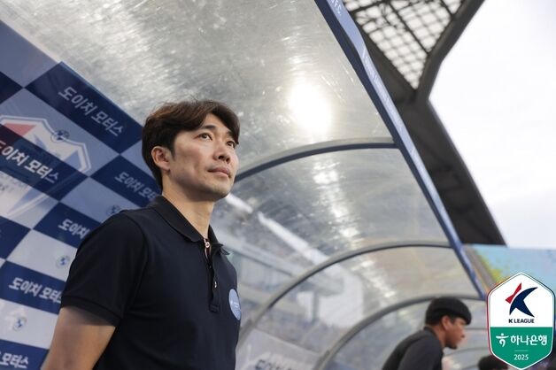 변성환 수원 감독 "내 부족으로 졌다…최대한 2위 사수하며 따라갈 것"