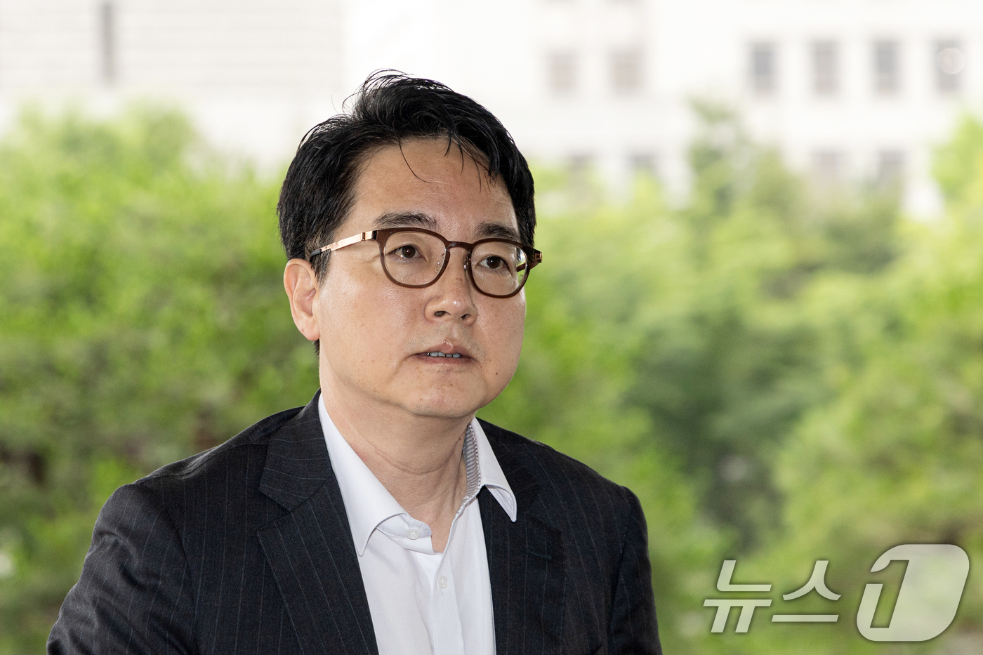 (서울=뉴스1) 이승배 기자 = 심우정 검찰총장이 16일 오전 서울 서초구 대검찰청으로 출근하고 있다. 2025.6.16/뉴스1