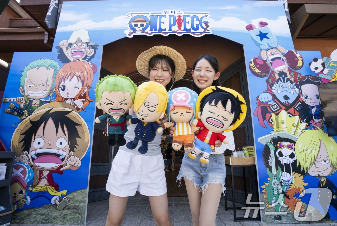 (서울=뉴스1) = 에버랜드가 글로벌 인기 IP 원피스와 함께 시원한 물을 테마로 한 여름축제 '워터 페스티벌'을 오는 20일부터 개최한다고 16일 밝혔다.사진은 알파인 빌리지에 …