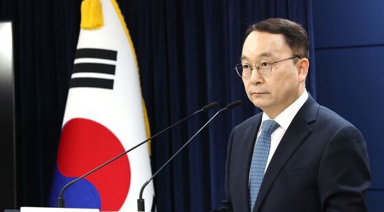 납북자피해가족연합회 관련 질문 받는 구병삼 대변인
