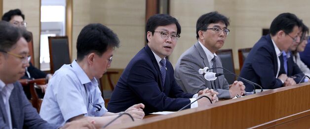 대미 협상 TF 회의 발언하는 여한구 통상교섭본부장