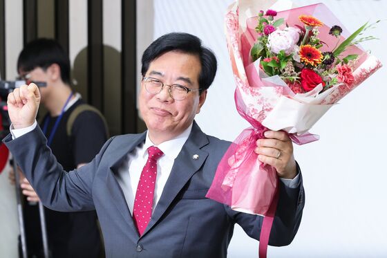 야당 된 국힘 첫 원내대표 송언석…巨與 상대 무거운 어깨
