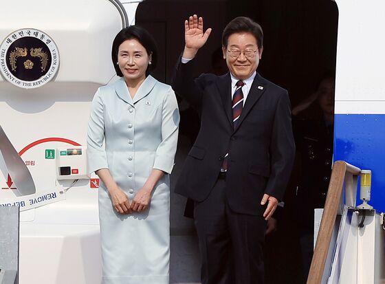 李대통령 내외 캐나다로 출국…G7서 정상외교 시동