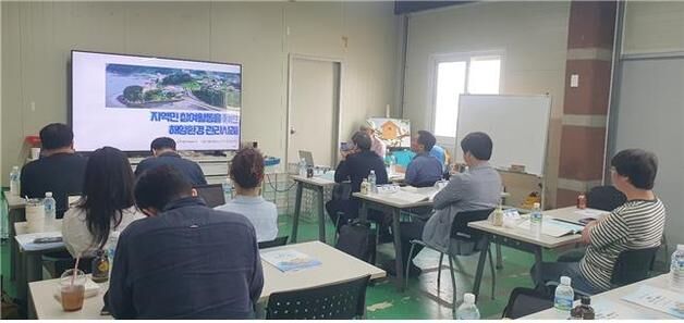 KMI, 통영서 '해양쓰레기와 지역민 참여 소득' 해쓰단당 세미나 개최