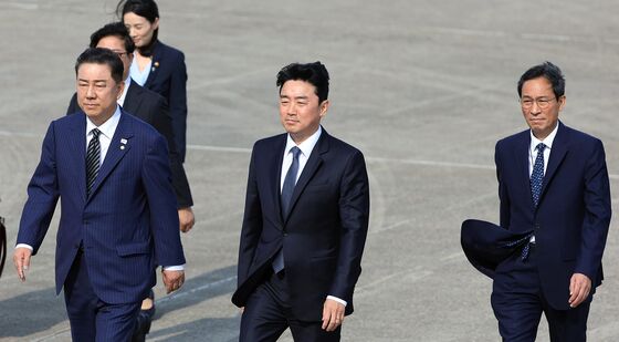 환송 나온 김병기·강훈식·우상호