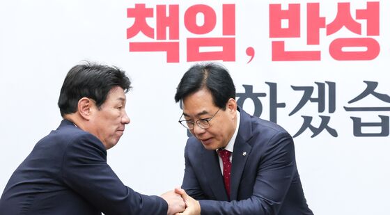 인사하는 송언석