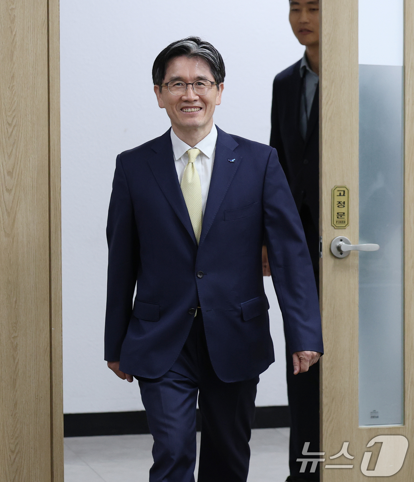 (과천=뉴스1) 오대일 기자 = 오동운 고위공직자범죄수사처장이 취임 1주년을 맞은 17일 오전 경기 과천 정부청사에서 열린 공수처 출입기자단 간담회에 참석하고 있다.오 처장은 이 …