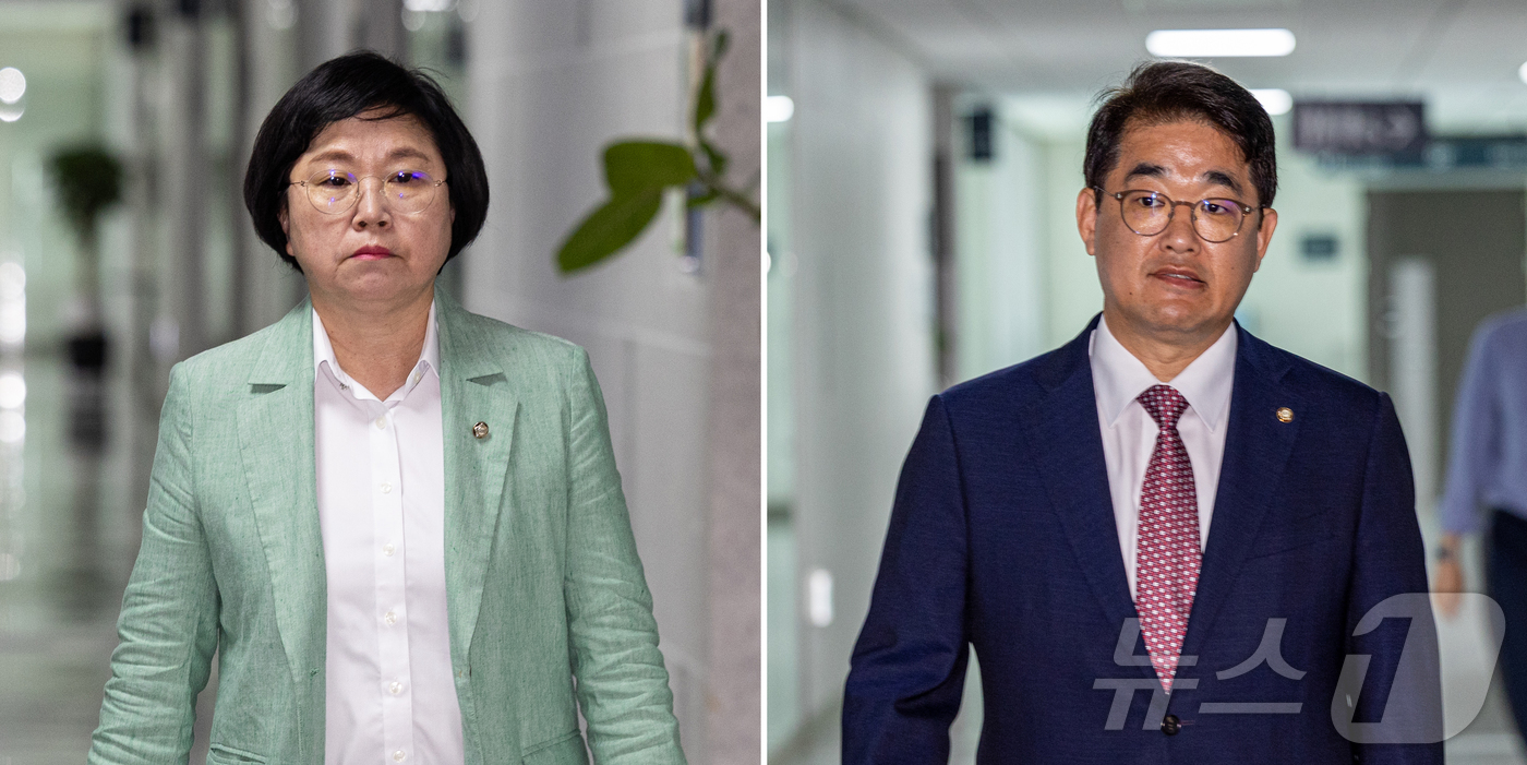 (서울=뉴스1) 이재명 기자 = 김민석 국무총리 후보자 인사청문특별위원회 김현 더불어민주당 간사(왼쪽)와 배준영 국민의힘 간사가 17일 오전 서울 여의도 국회 의원회관에서 사전 회 …