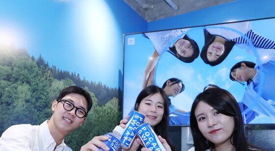 광고 속 포카리스웨트, 성수 팝업스토어서 직접 만난다