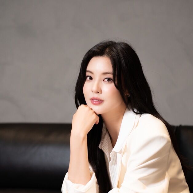 이선빈 "♥이광수, 무서운 거 못 보는데 내 영화는 눈 뜨고 봤다고"