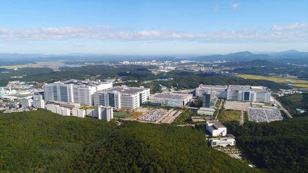 LG디스플레이, OLED 신기술 개발에 1조2600억원 투자
