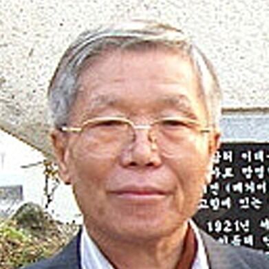 '철원 평야'·'엉겅퀴꽃' 민영 시인 별세…향년 91세