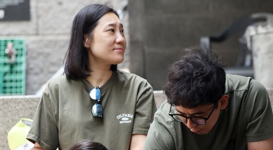청계천에서 더위 식혀요
