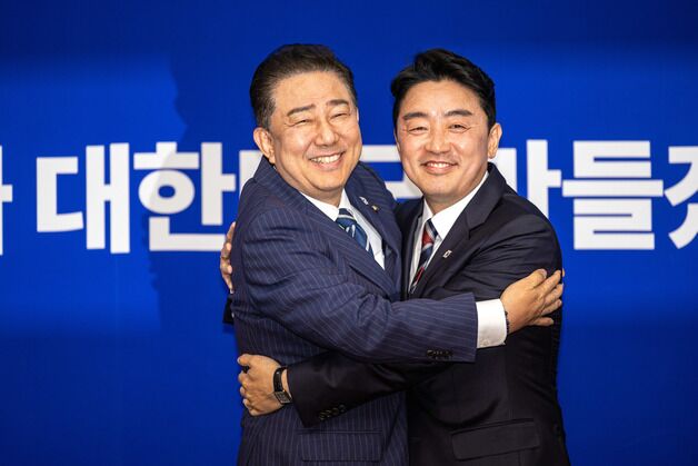 [뉴스1 PICK]국회 예방 나선 강훈식 비서실장…'李 대통령, 원내대표 오찬 초청'